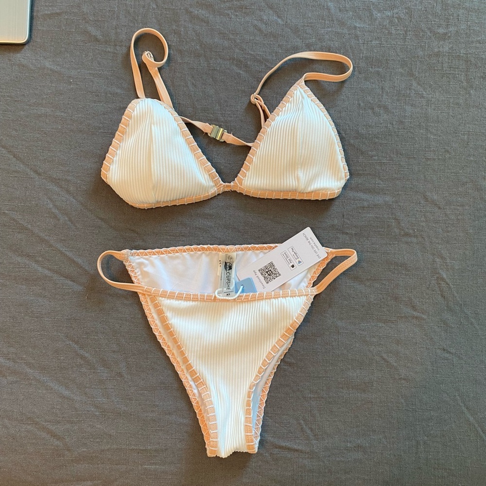 Bikini Set - Picture 4 of 4
